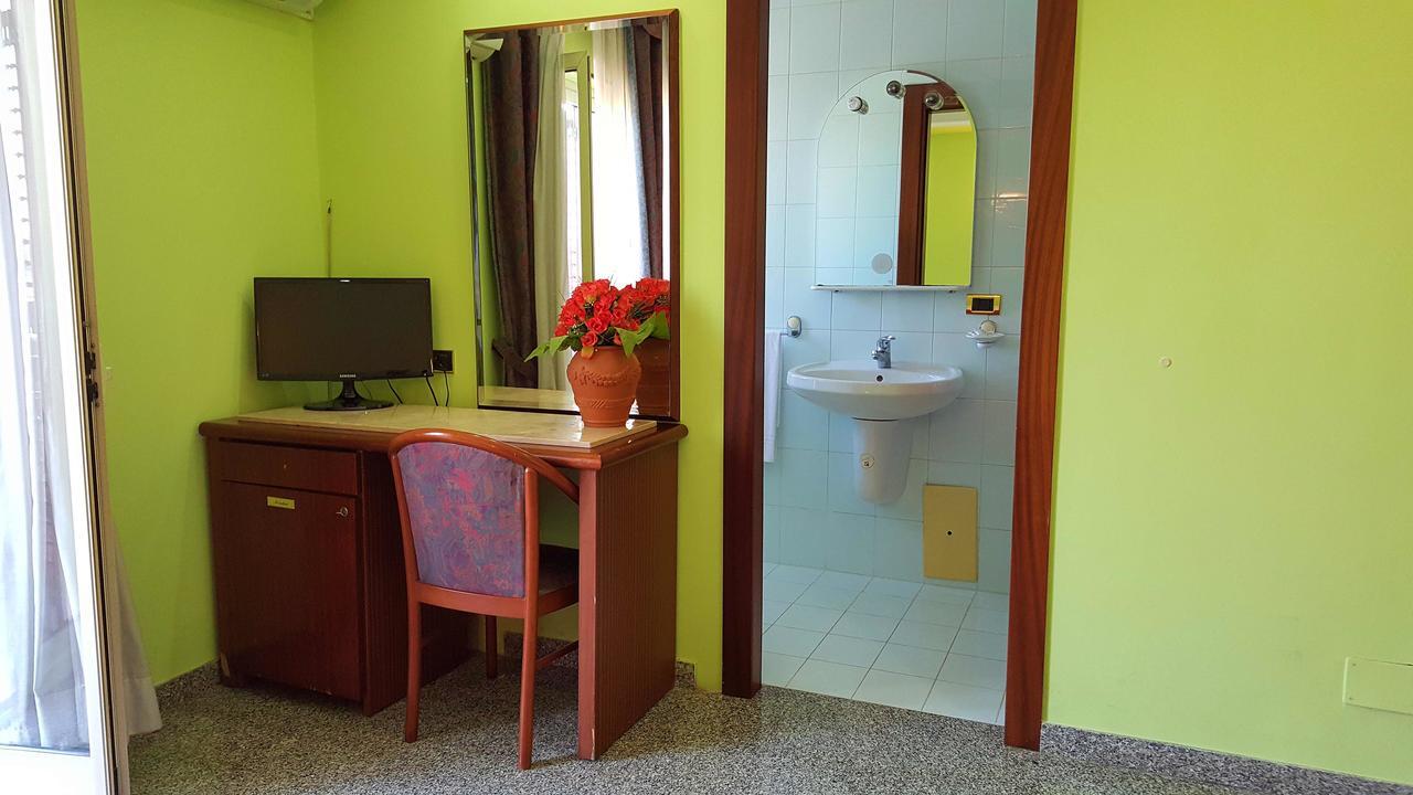 Re Di Cuori Hotel Caianello Exterior photo